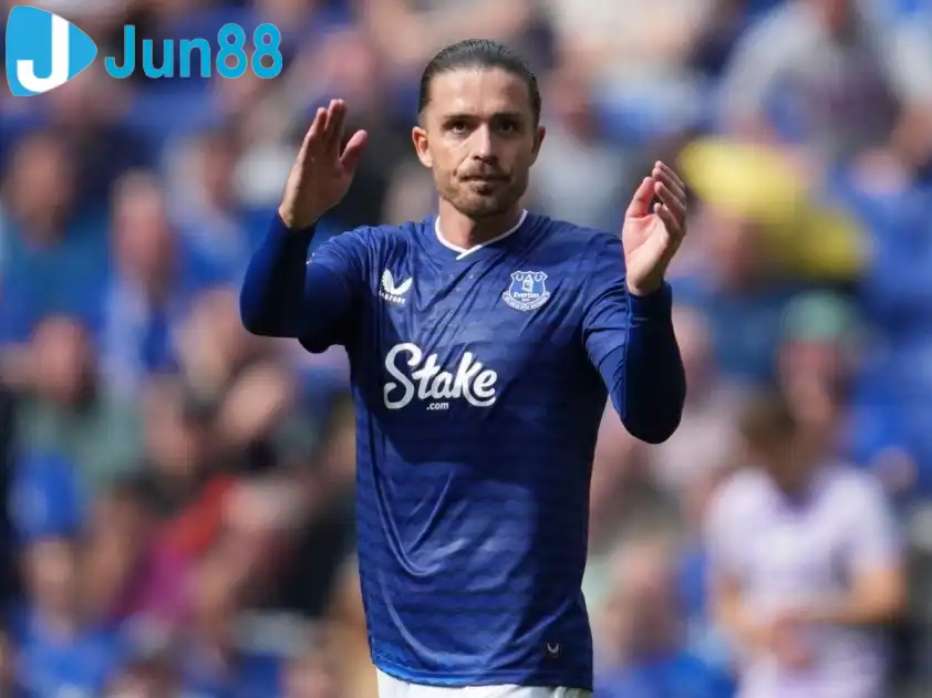 Grealish đang bay cao trong màu áo của Everton (Ảnh: TSN) Grealish đang bay cao trong màu áo của Everton (Ảnh: TSN)