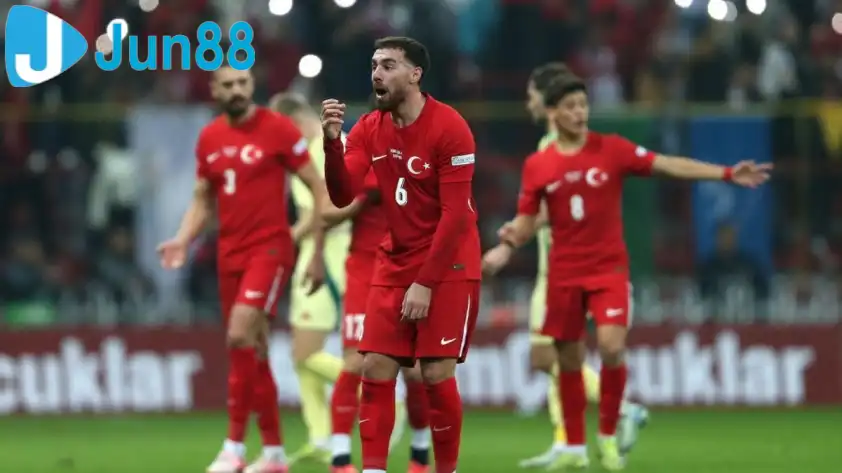 Thổ Nhĩ Kỳ được dự đoán sẽ chiến thắng để củng cố ngôi nhì bảng. Thổ Nhĩ Kỳ được dự đoán sẽ chiến thắng để củng cố ngôi nhì bảng.